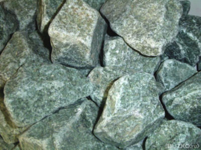 Камни Амфиболит колотый (10кг) мешок